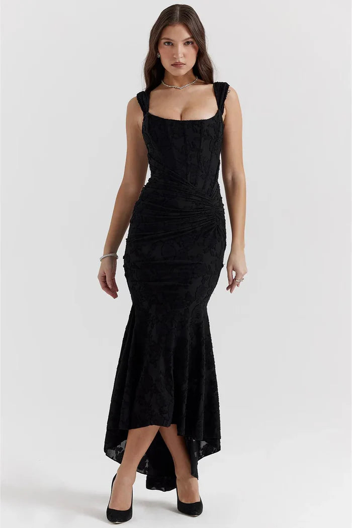 Rosea – Rochie Elegantă cu Croială Sculpturală și Imprimeu Floral Ton pe Ton (Colecția)